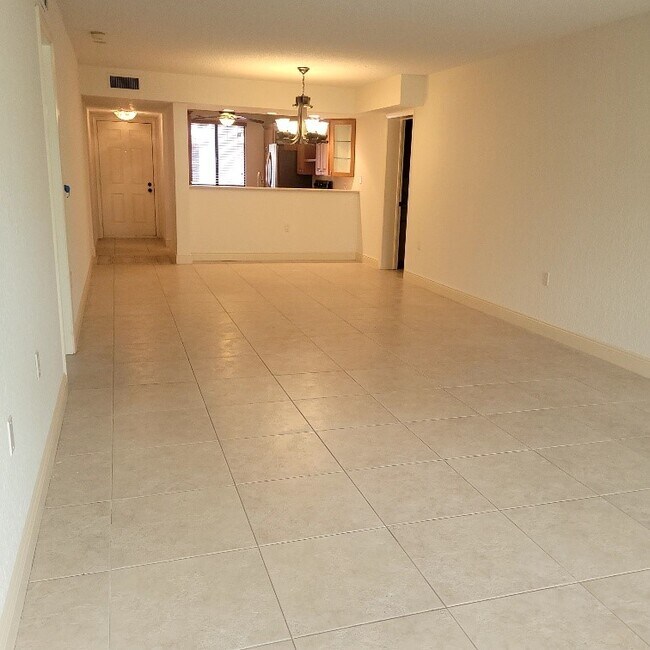 Building Photo - 2761 Village Blvd