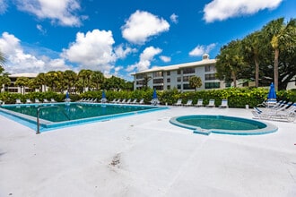 Building Photo - 3540 Whitehall Dr