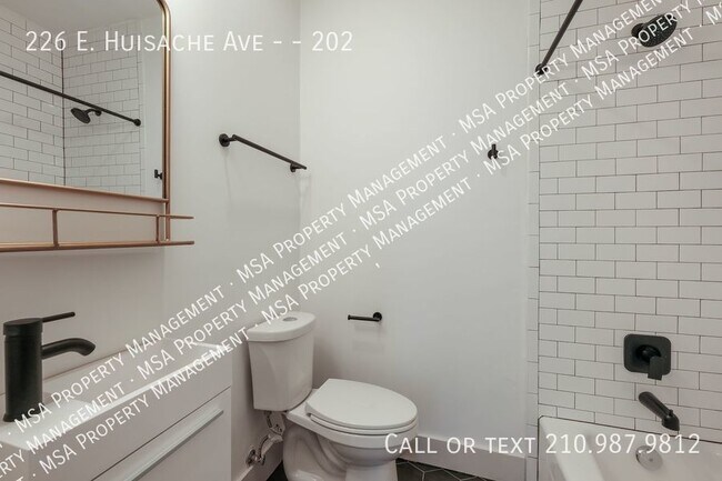Building Photo - Historic Monte Vista Meets Modern Convenience