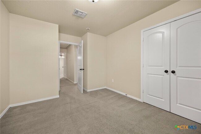 Foto del edificio - 1011 Brown Rock Dr