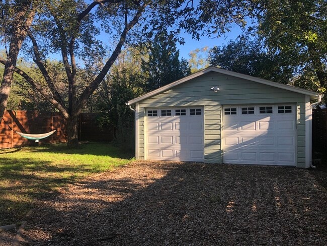 Two Car Garage - 810 E 48th St