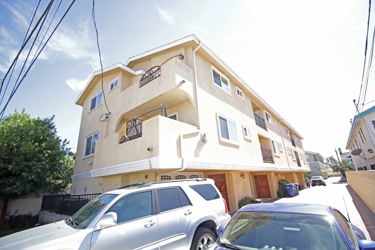 Foto principal - 1515 W 207th St