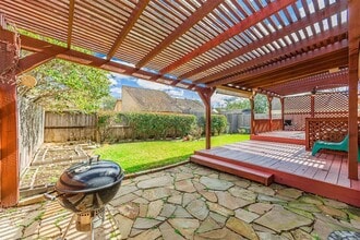 Building Photo - 1319 Ambergate Dr