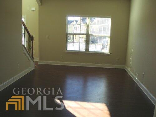Building Photo - 3623 Fallen Oak Dr