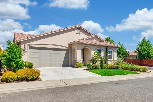 Building Photo - 8759 Summer Sun Way