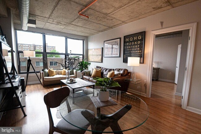 Foto del edificio - 2750 14th St NW