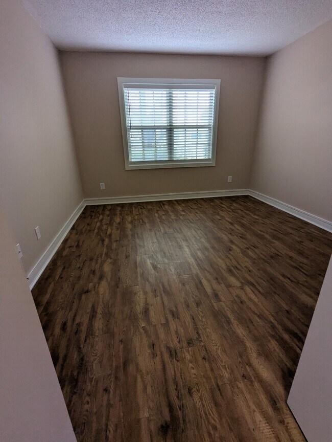 Foto del edificio - 6840 Blue Heron Blvd