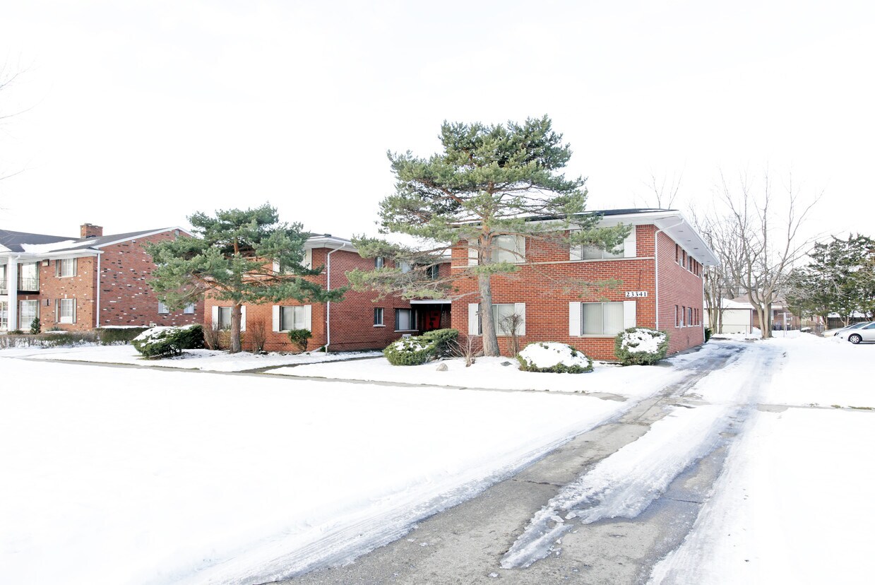 Primary Photo - 23341 Kelly Rd