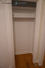 Building Photo - 426 W Briar Pl