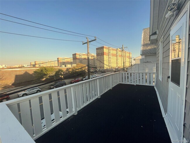 Foto del edificio - 1-81 Beach 90th St