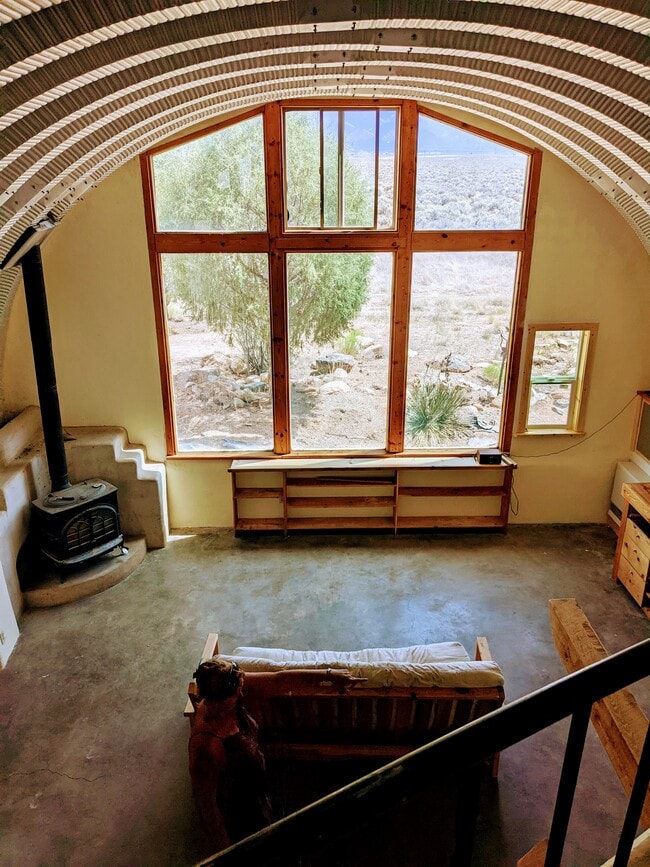 Building Photo - 245 Tune Dr