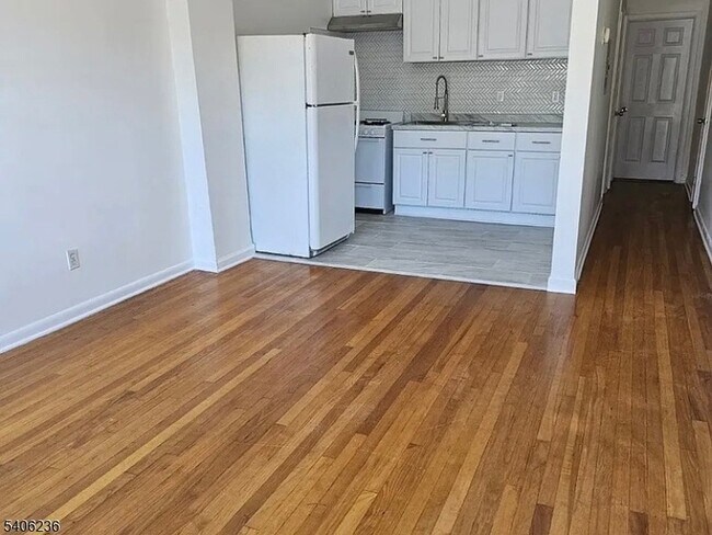 Building Photo - 502 Washington Ave