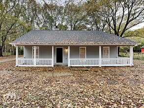 Building Photo - 440 Cowan Rd