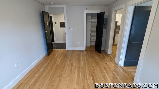 Foto del edificio - 40 Butler Rd