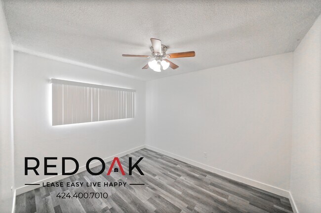 Foto del edificio - ~2 Weeks FREE~ Sunlit Two Bedroom Walk-Up ...