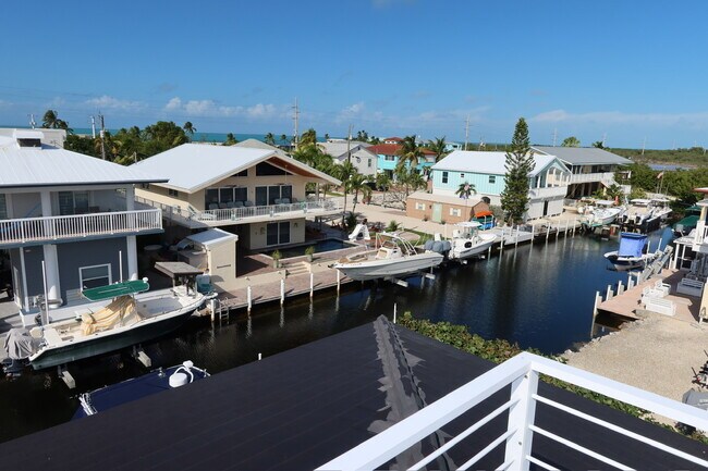 Foto del edificio - 104 Primrose Ln