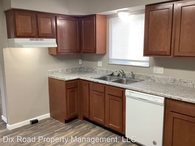 Building Photo - 4 br, 1.5 bath House - 10915 Fernhill Drive,