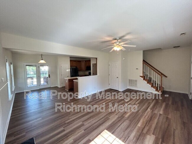 Building Photo - 402 Wilmer Ave