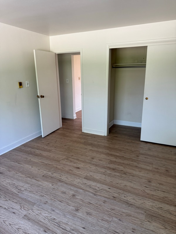 Foto del edificio - 2555 E Ballard Rd