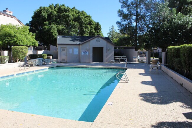 Foto del edificio - 3301 E Kelton Ln