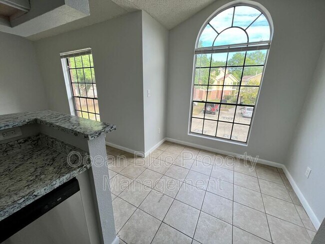 Foto del edificio - 8638 Fancy Finch Dr