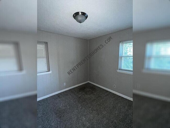 Foto del edificio - 9 Sagewood Ct