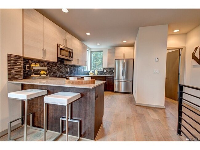 Foto del edificio - 3Bd/2.5Ba Seattle Townhome