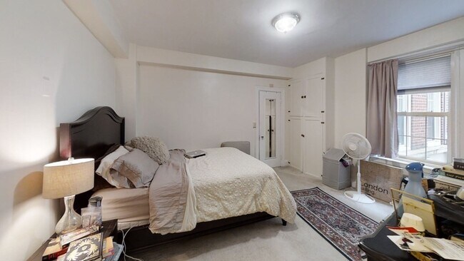 Foto del edificio - 1407 Beacon St