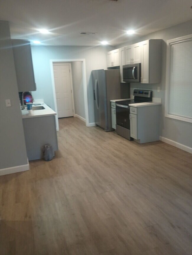 Foto del edificio - 1105 N 50th Ave