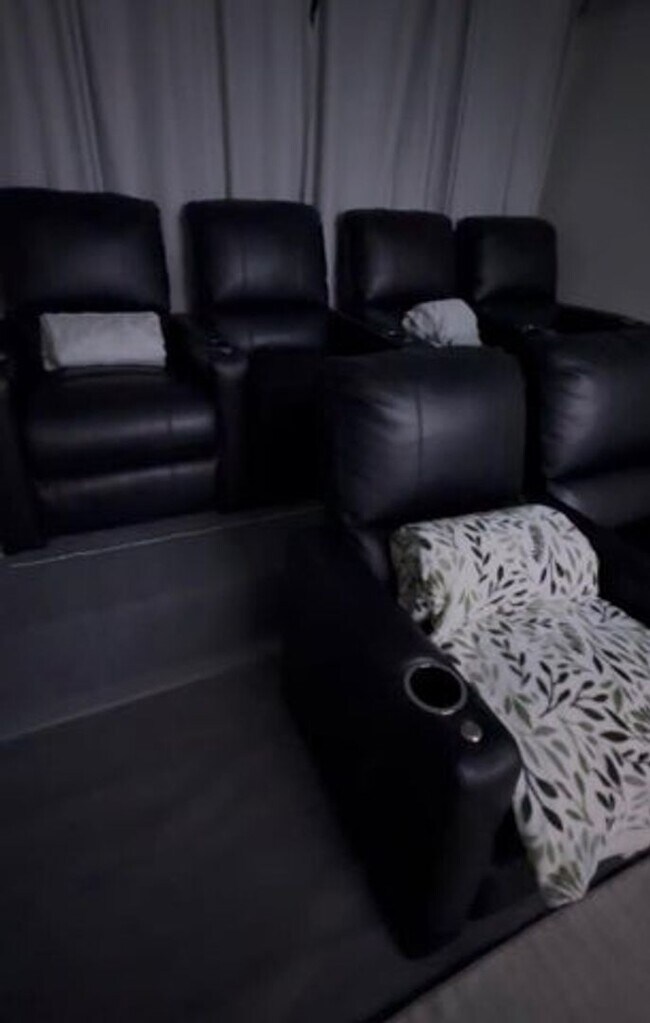 Foto del edificio - 2314 Pinecrest Ct