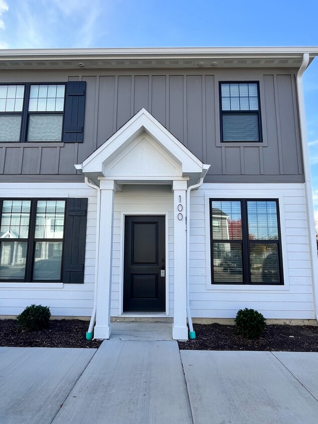 Primary Photo - 1432 Naperville Wheaton Rd