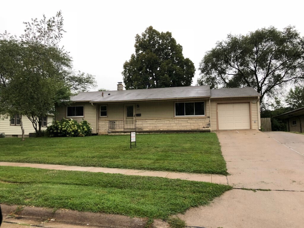 1211 Bellaire Blvd, Bellevue, NE 68005 House Rental in Bellevue, NE