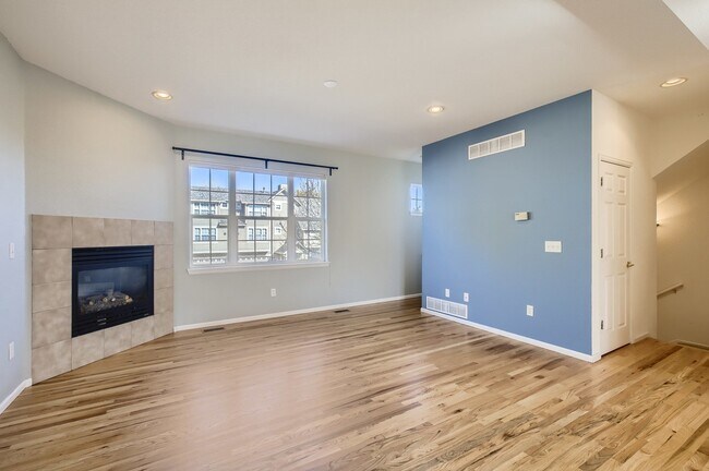 Foto del edificio - Wonderful SW Longmont Townhome.