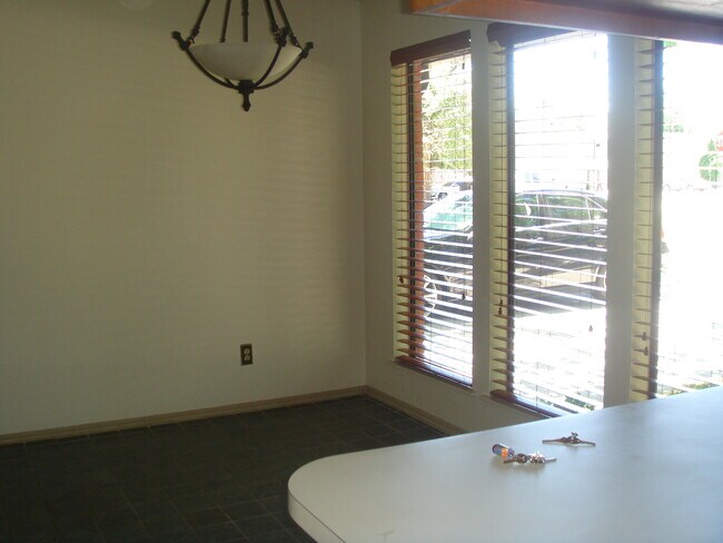 Foto del edificio - 5800 N Ross Ave