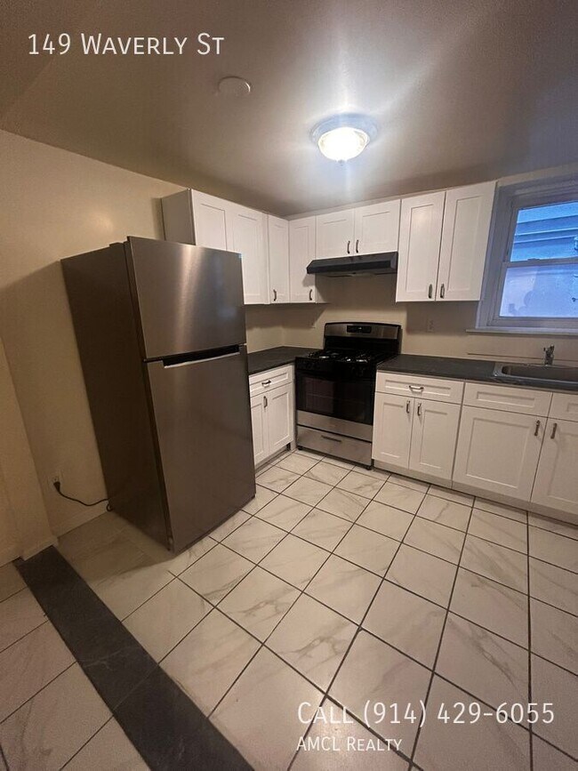 Foto del edificio - 149 Waverly St