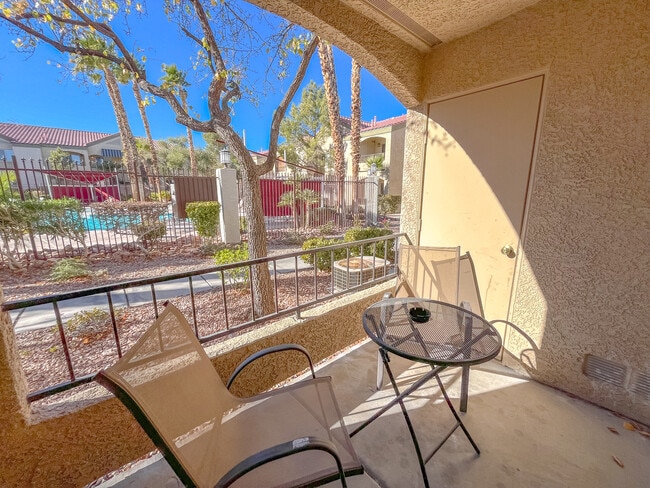 Building Photo - 7885 W Flamingo Rd