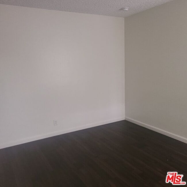 Foto del edificio - 2508 W El Segundo Blvd