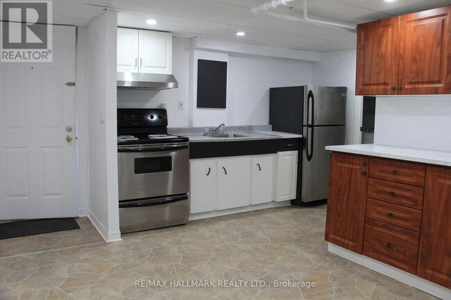 Building Photo - 17 Mystic Ave