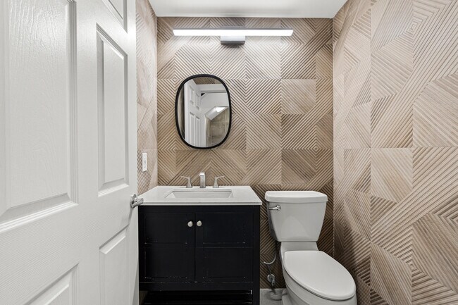 Foto del edificio - 672 Fern St
