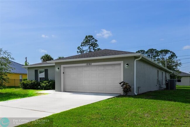 Building Photo - 1292 SW Lawndale Ave