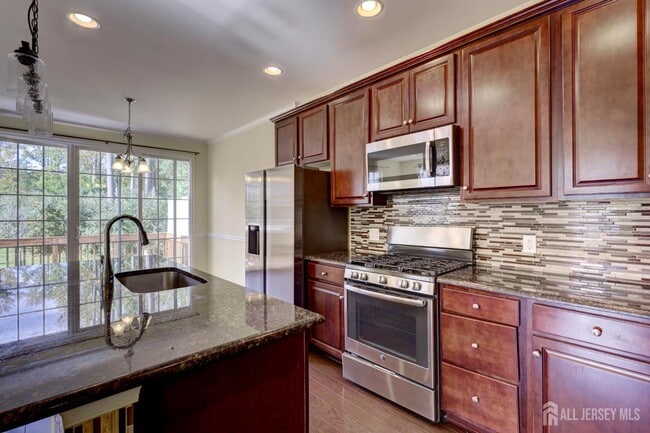 Foto del edificio - 101 Pearce Ln