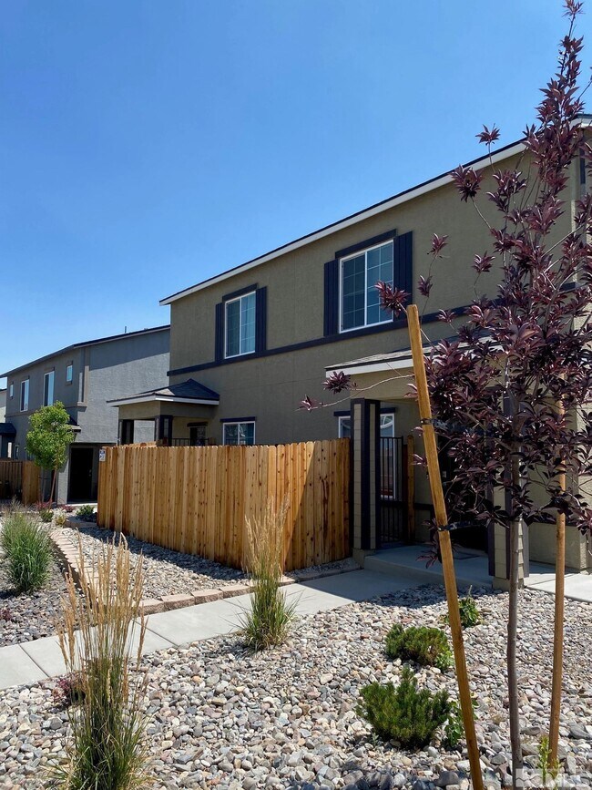 Building Photo - 525 Autumn Breeze Cir