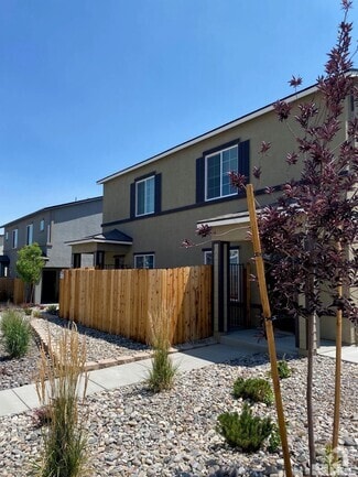 Building Photo - 525 Autumn Breeze Cir