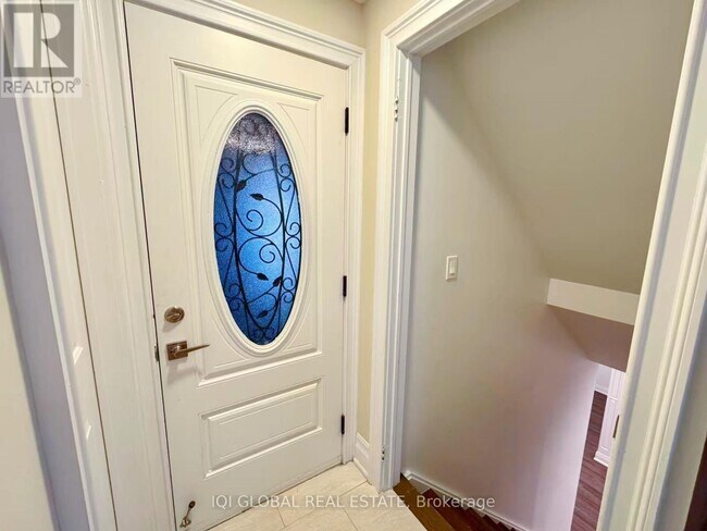 Photo du bâtiment - 101 Gable Ave