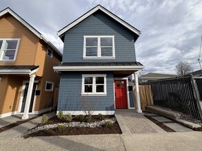 Building Photo - 6956 NE 18th Ave