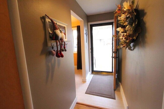 Foto del edificio - 2646 Yellowstone Ave