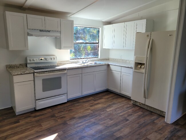 Foto del edificio - 351 Spring St