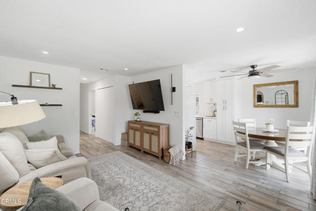 Foto del edificio - 6743 Shakespeare Way