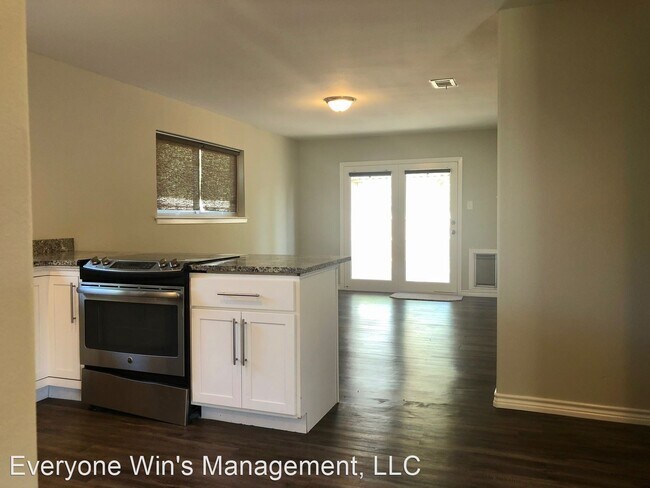 Foto del edificio - 4 br, 2 bath House - 7114 Victoria Street