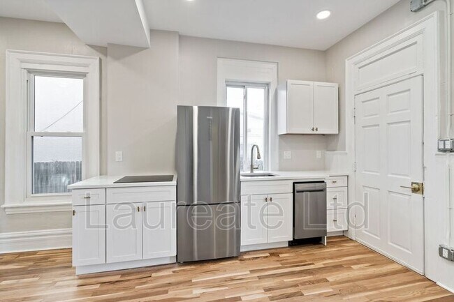 Foto del edificio - 252 Lincoln St